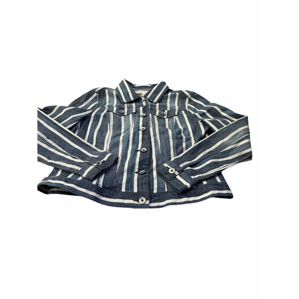 EST. 1946 Denim Women's Size Medium Blue White Long Sleeve Button Down Shirt